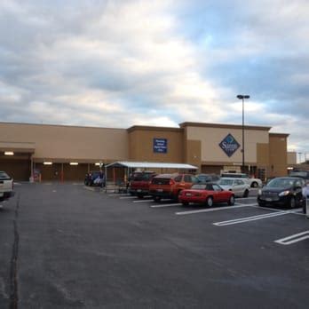 Sam's club eastgate - The Memphis, Tennessee Sam's Club and nine additional stores will be turned into e-commerce distribution centers. Walmart is closing 63 Sam's Club stores and laying off thousands of employees ...